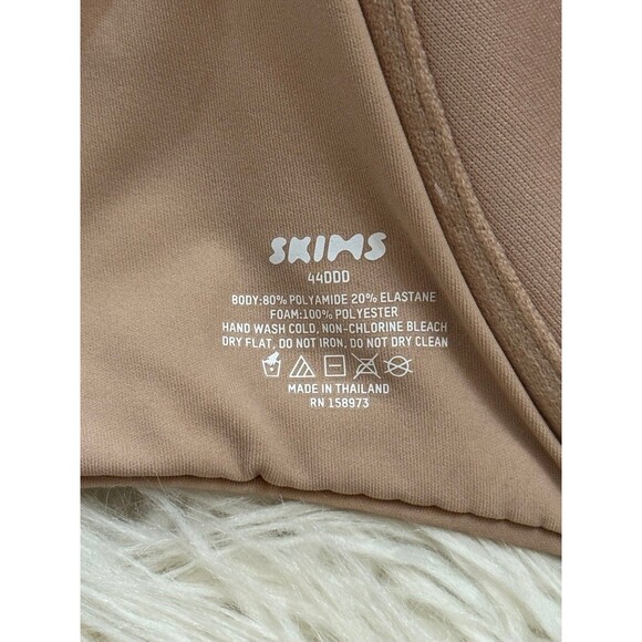 Skims Fits Everybody T-shirt Demi Bra Clay Size 44DDD - Picture 7 of 8